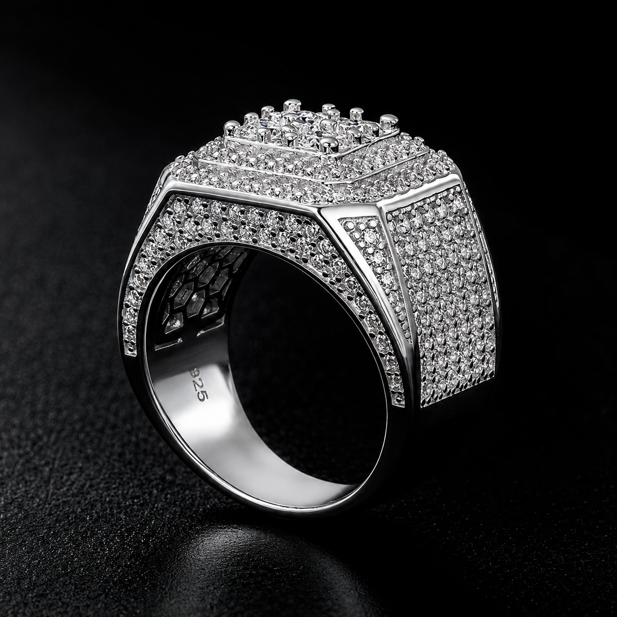 Square Cluster Gent Ring