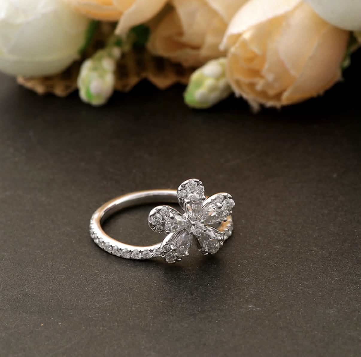 Petal Solo Ring